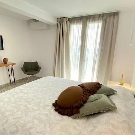 Holiday home Yiayia Loukia By Trulycyprus Zoopiyi